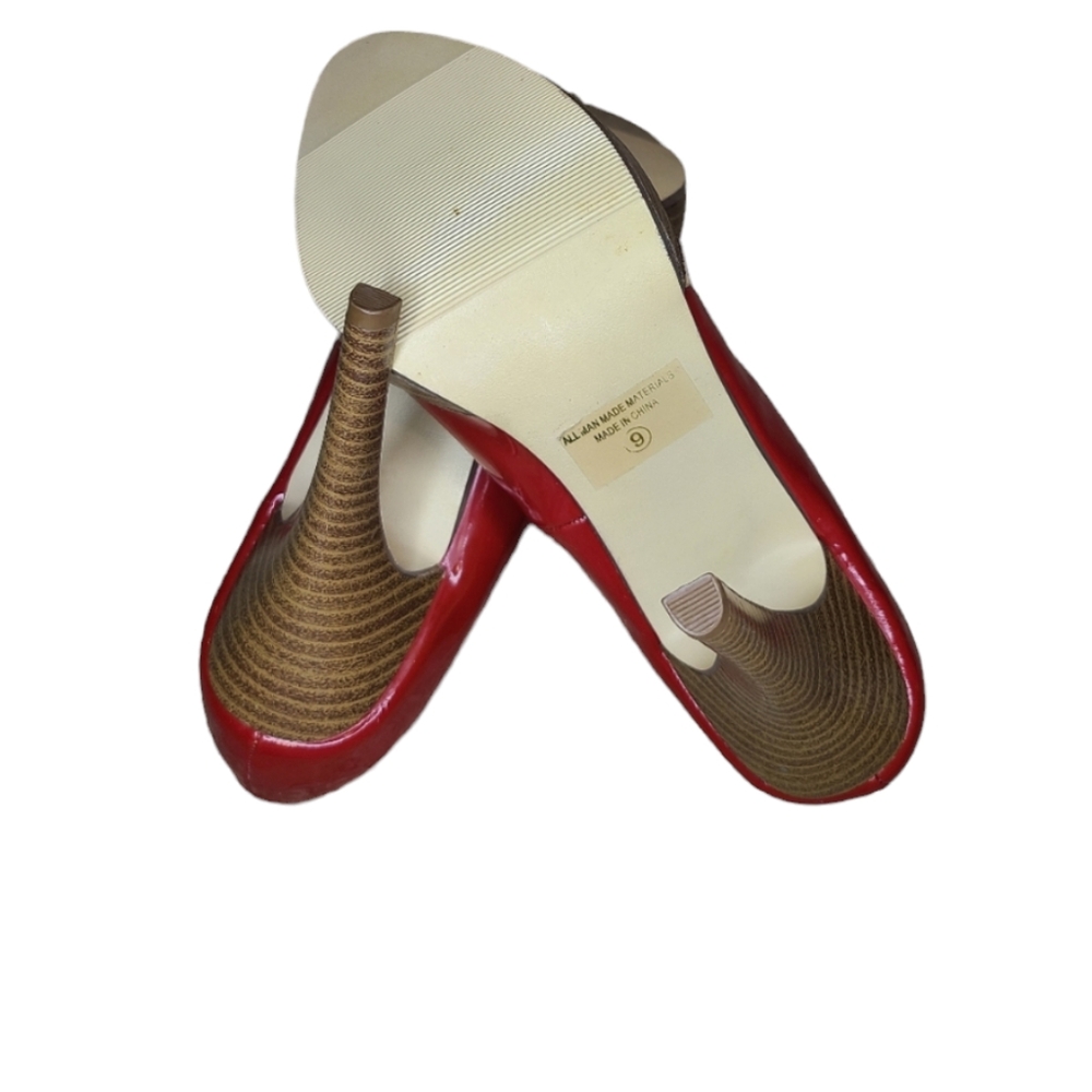 *NWT* Red Pumps Size 9 - Picture 3 of 3